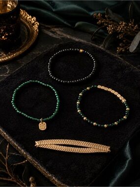 Midnight Luxe Black & Gold Beaded Bracelet 8”